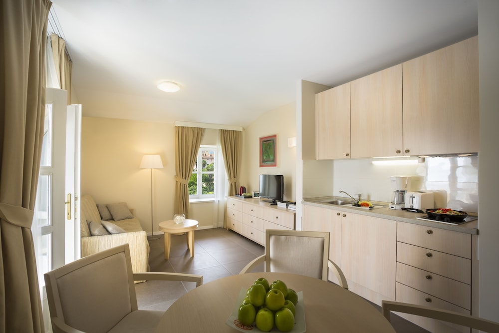 REMISENS VILLA BELVEDERE 37/66