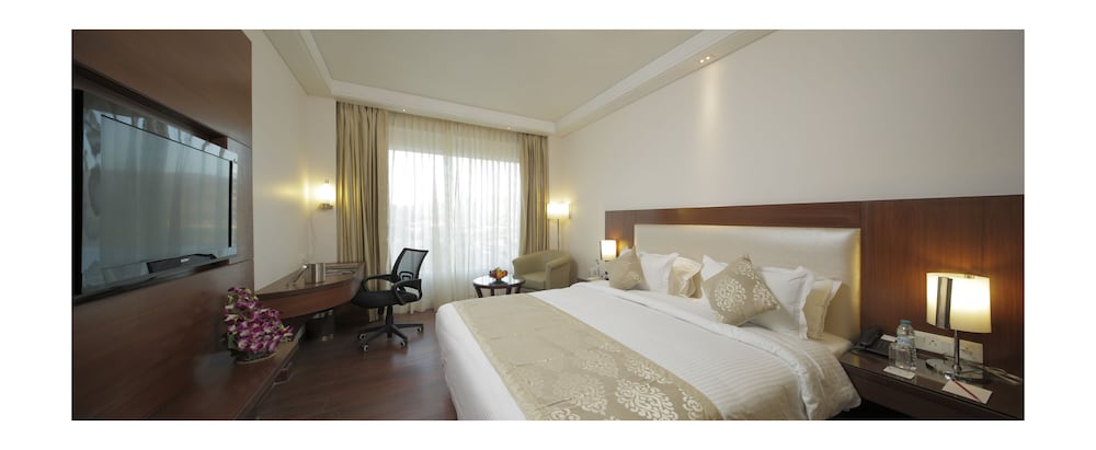 Regenta Central Jaipur 10/40