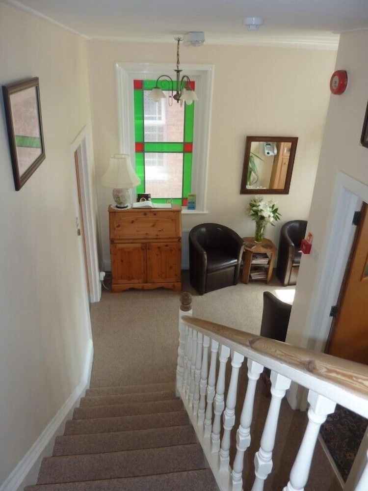 The Pebbles - B&amp;B 4/50