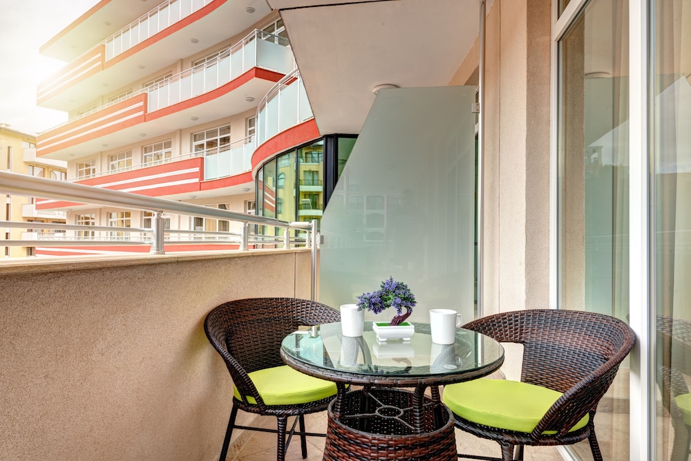 Maria Palace Hotel 31/41