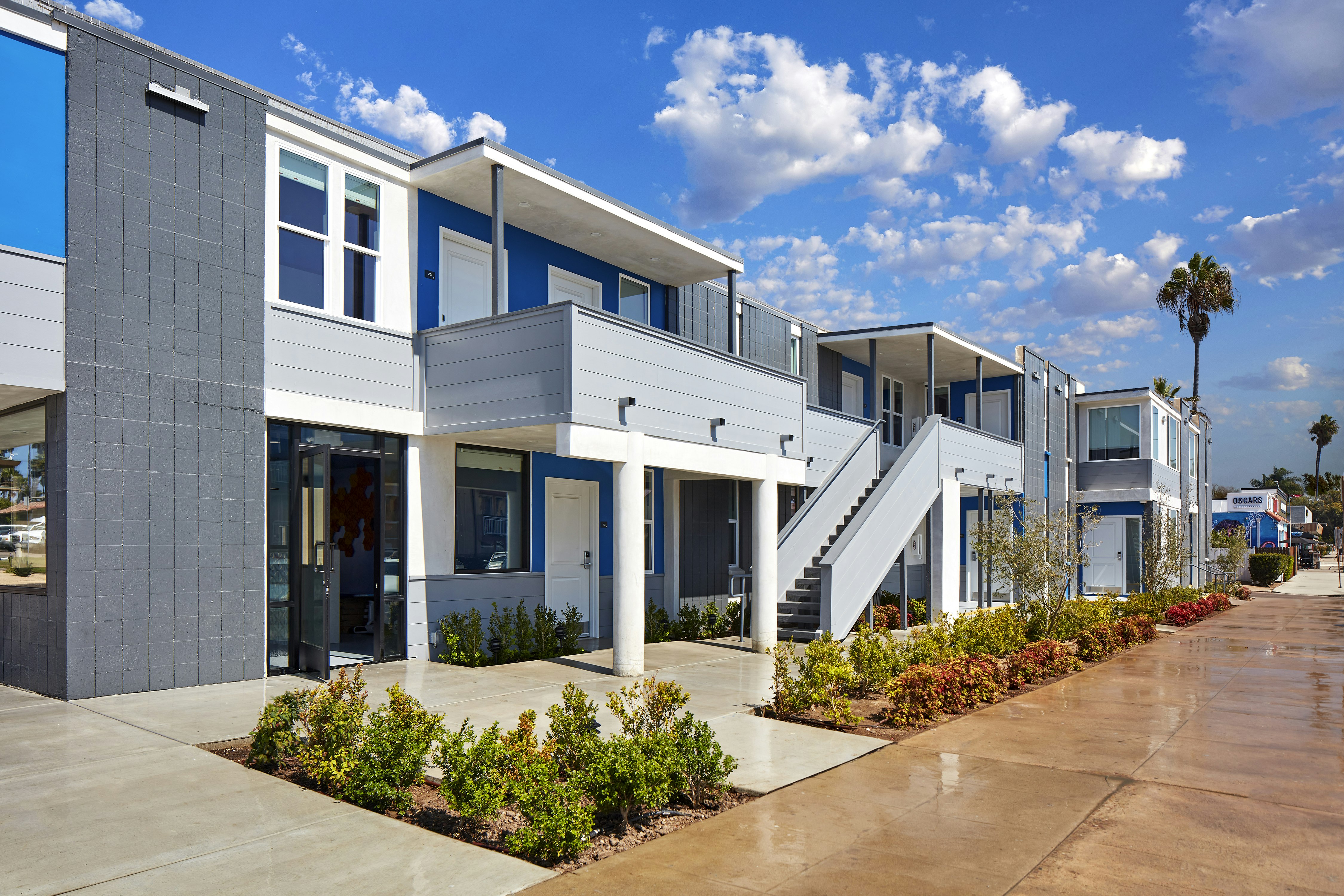 Pacific View Inn 2/59