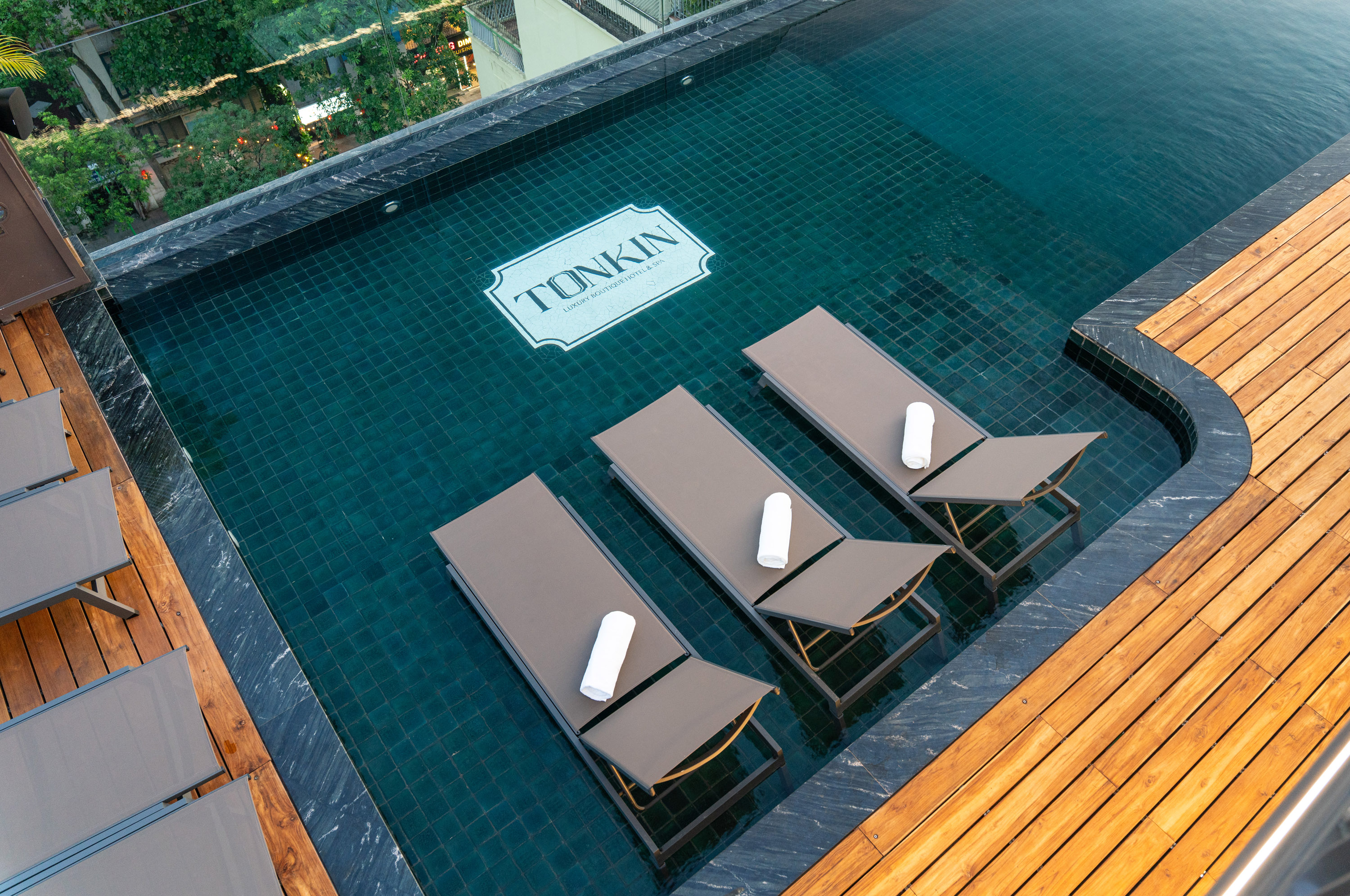 Tonkin Luxury Boutique Hotel & Spa 66/90