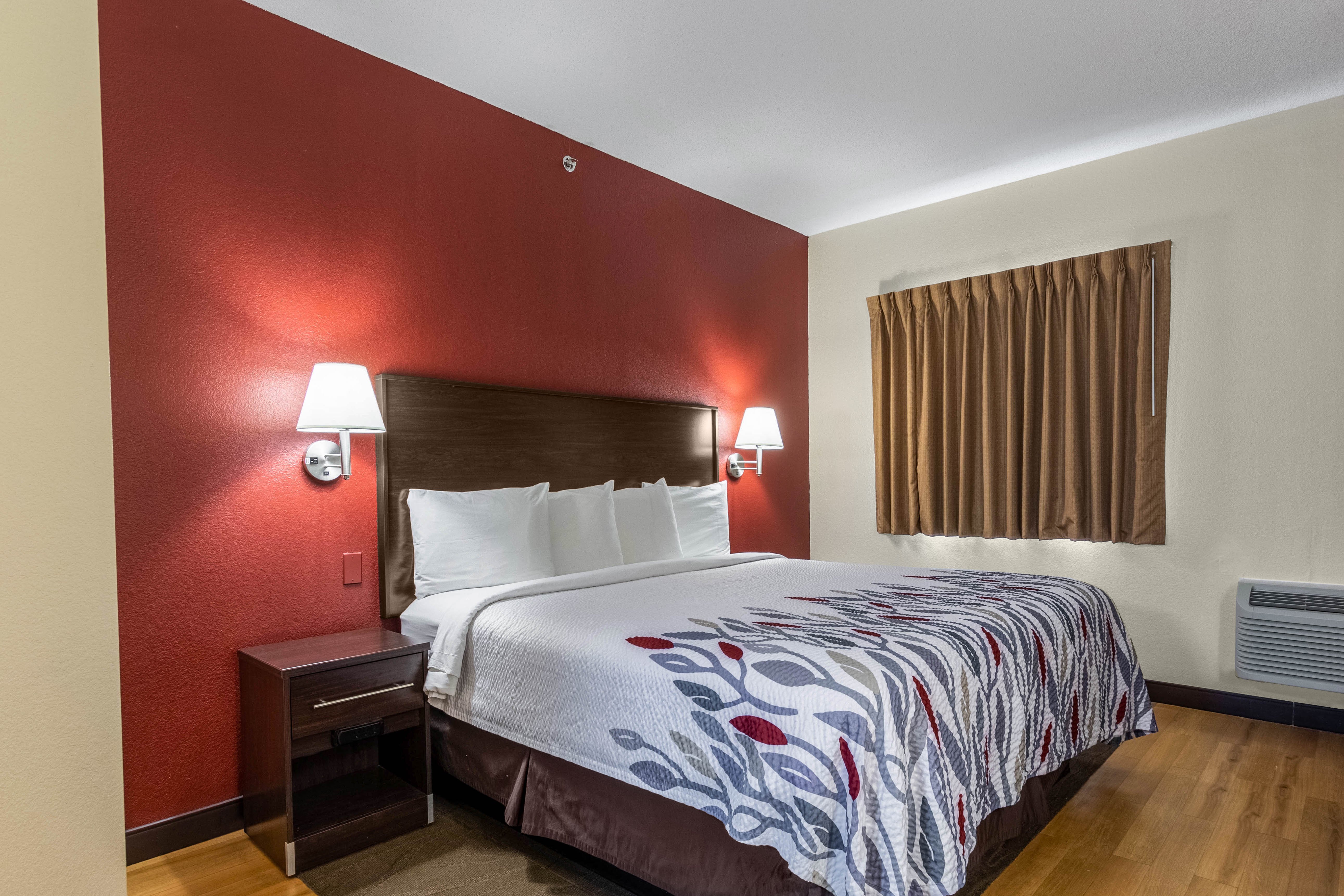 غرفة سوبيريور بسرير كينج، Red Roof Inn Georgetown 6/9
