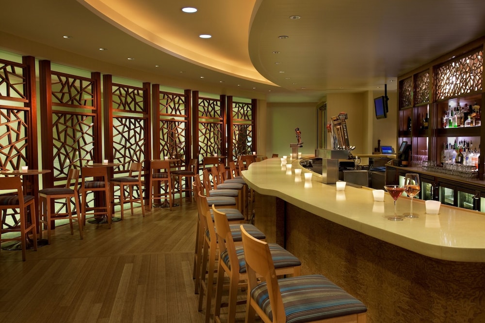 Seaport Hotel 38/46