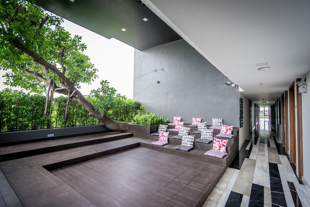Onyx Hotel Bangkok 47/63