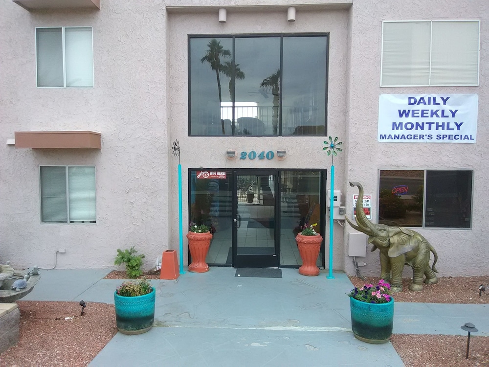 Sands Inn & Suites Lake Havasu City 9/60