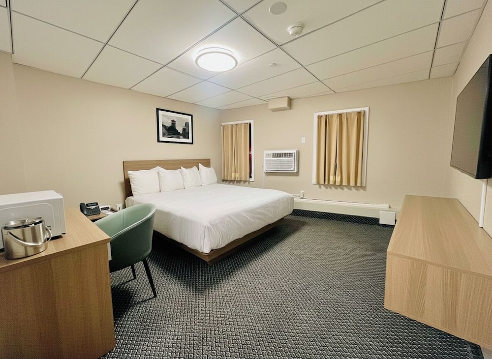 Ramada by Wyndham Kirkland Lake 16/48