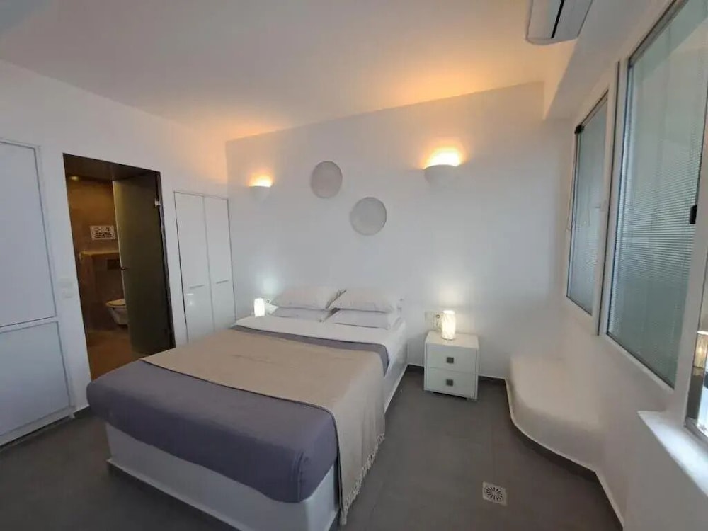 INTERIOR, PREMIER, SUITE, SEA VIEW, JETTED TUB