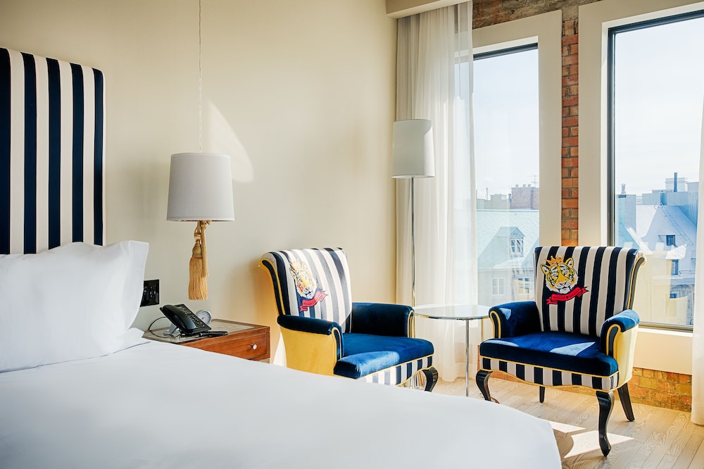 Monsieur Jean Hotel 28/68