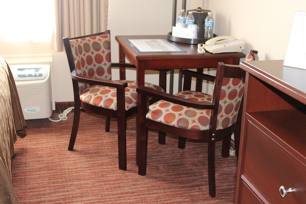 Best Western Plus Concord Inn 55/75