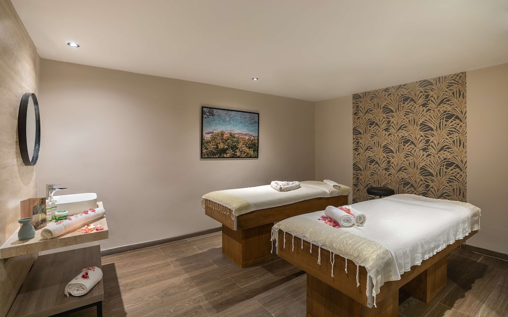 Golden Tulip el Mechtel 28/74