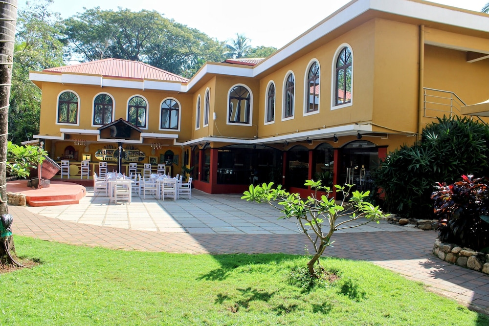 Goa Villagio Resort & Spa in Fatona