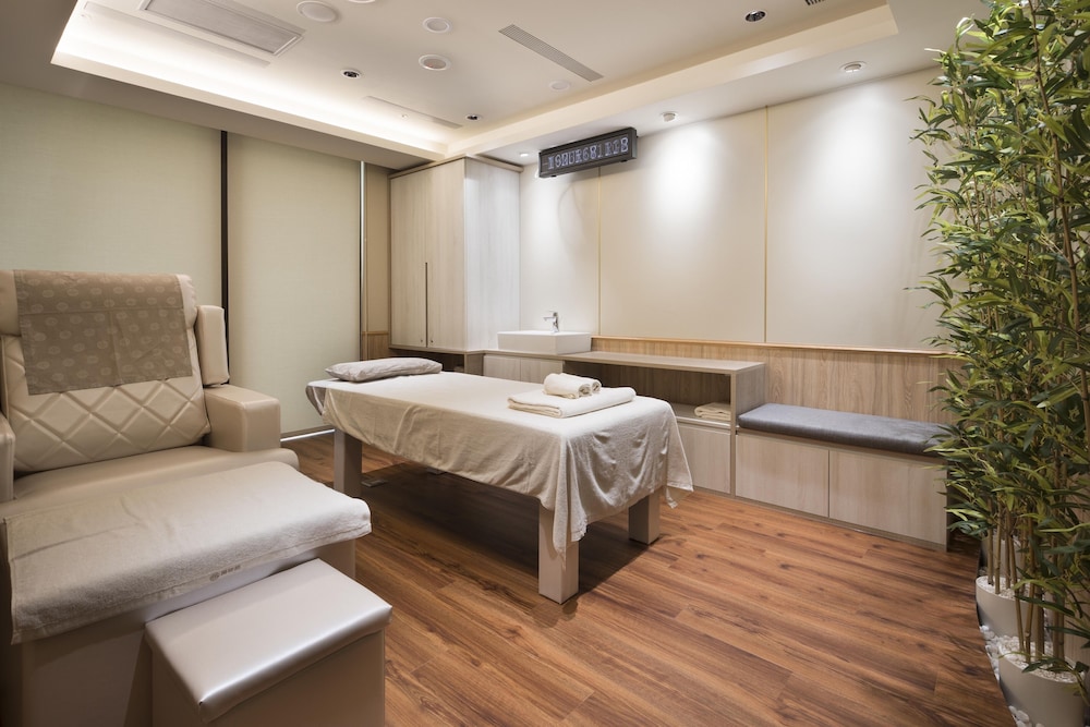 Dar Lon Hotel 24/50