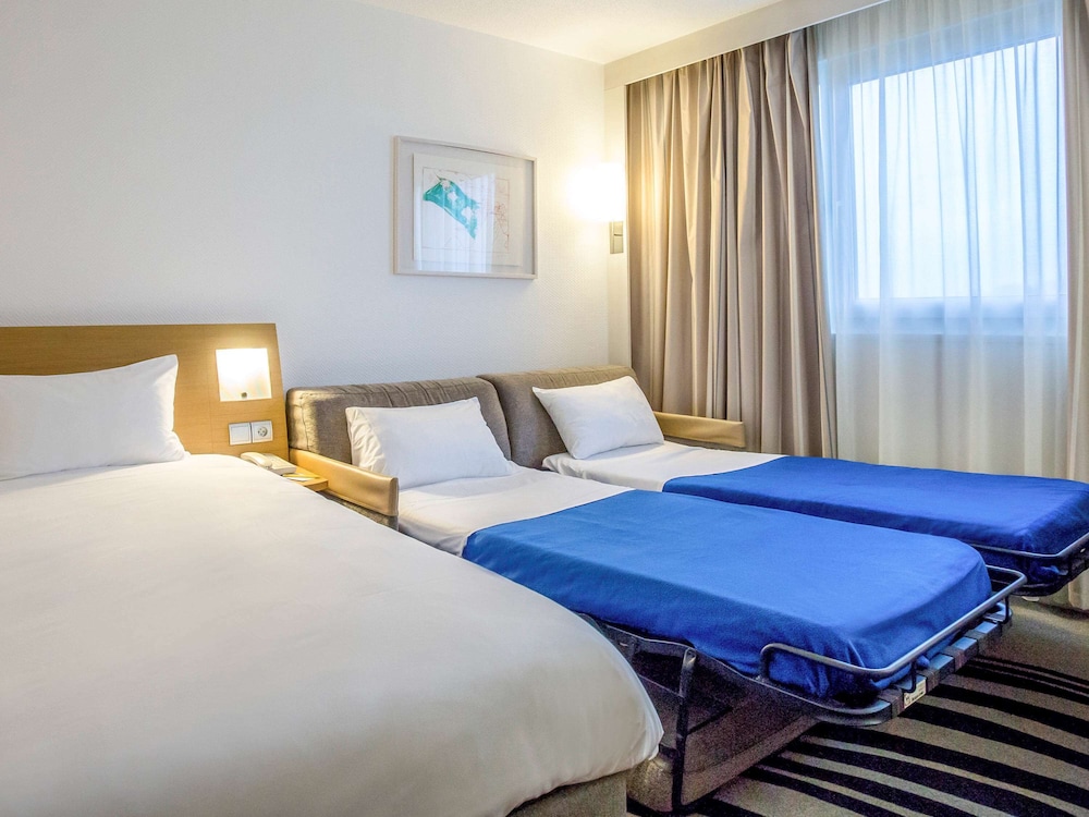 NOVOTEL BOURGES 12/49