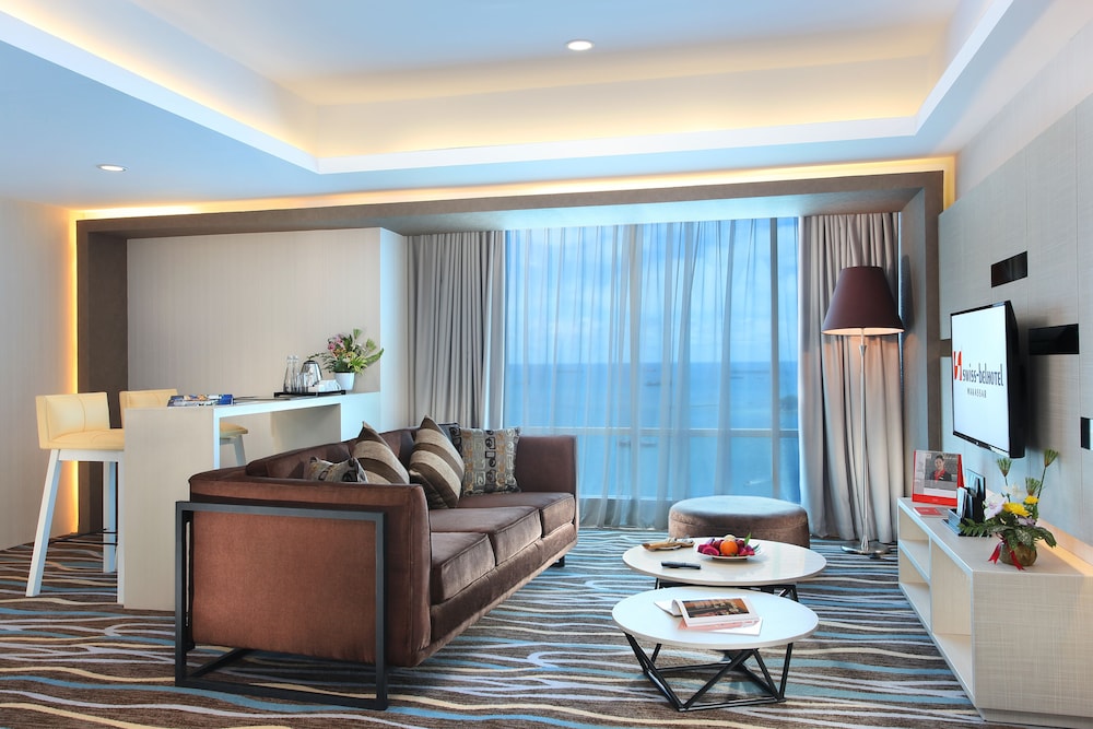 Swiss-Belhotel Waterfront Makassar 32/50