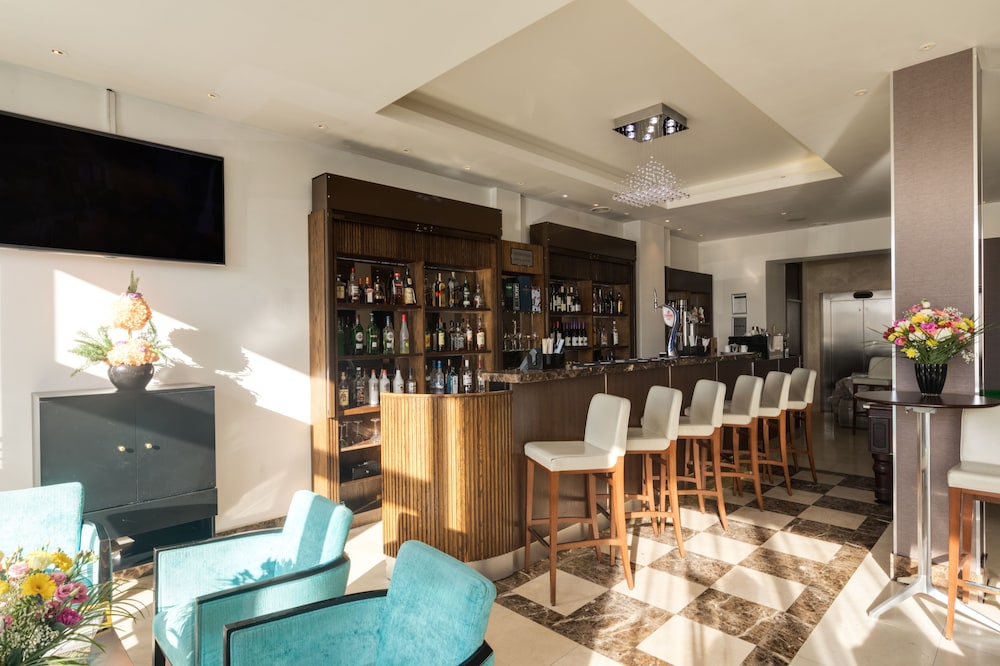Park Grand London Heathrow 33/58