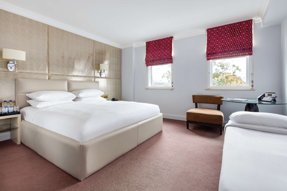 Radisson Blu Edwardian Mercer Street Hotel 14/71