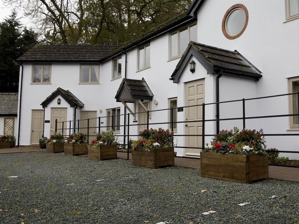 Burlton Inn 54/59