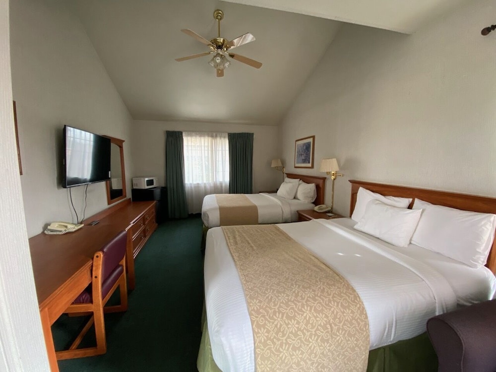 ROOM, 2 QUEEN BEDS