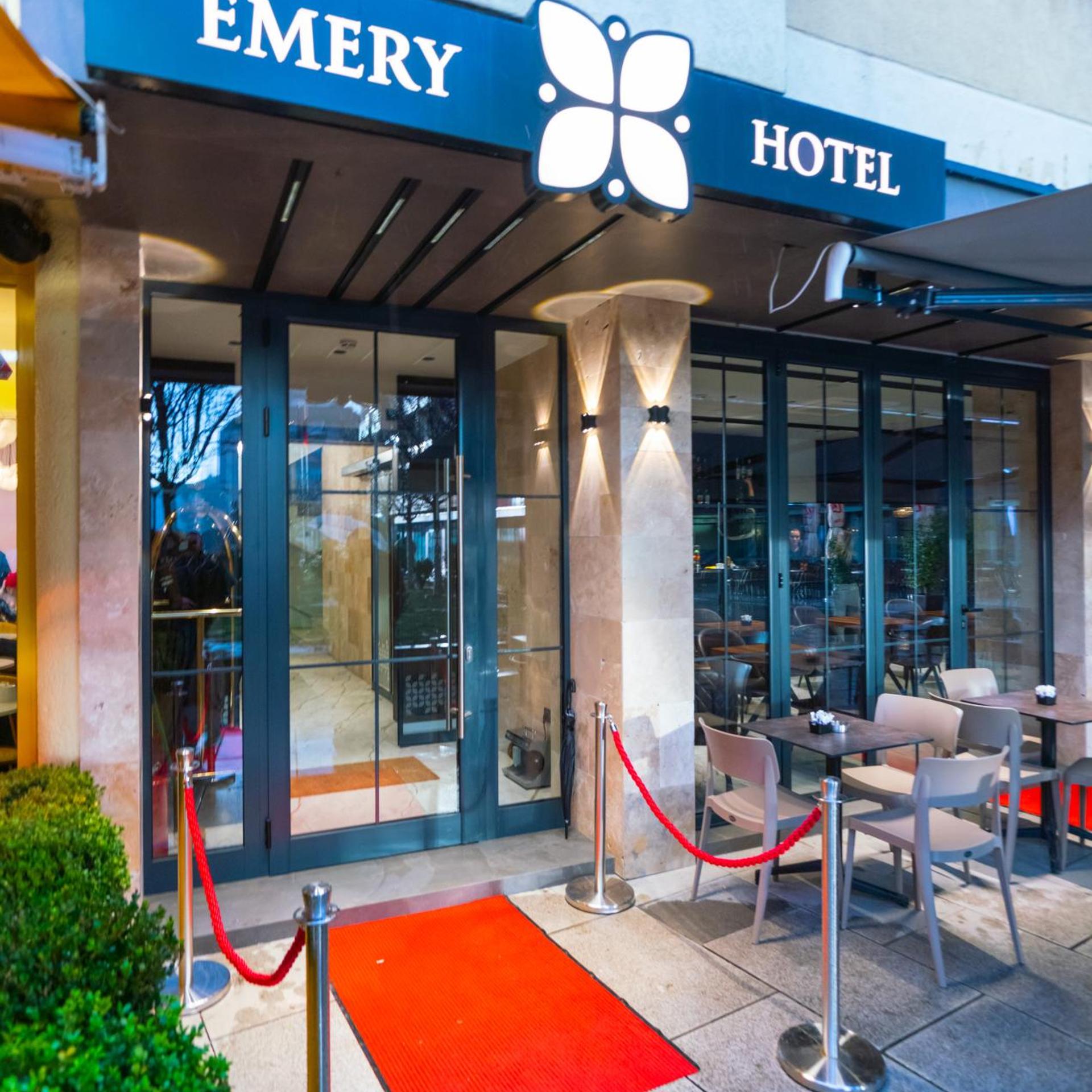 Emery Hotel Pristina 44/50