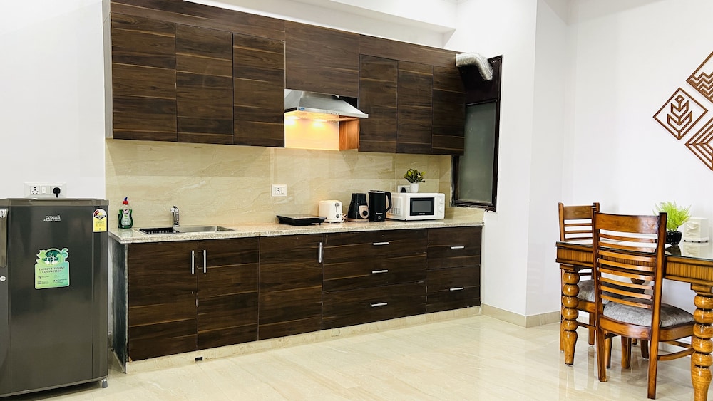 ZEN Suites Golf Course Road 9/50