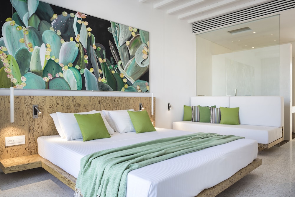 RELAX, SUITE, HOT TUB