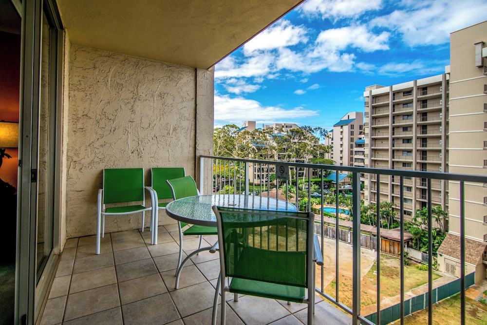 Royal Kahana Maui by OUTRIGGER 71/77