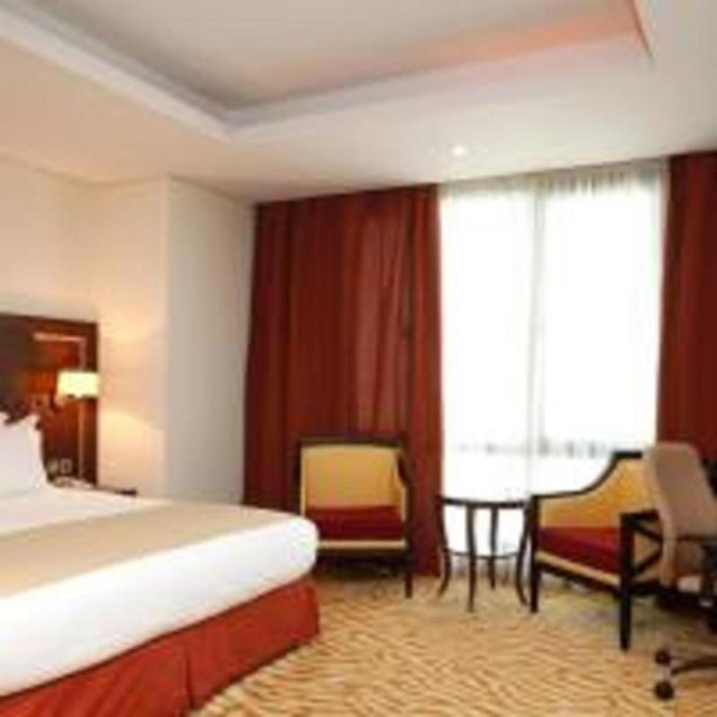 غرفة قياسية بسرير كينج بإطلالة، هوليداي إن - العليا(Holiday Inn Olaya) 5/10