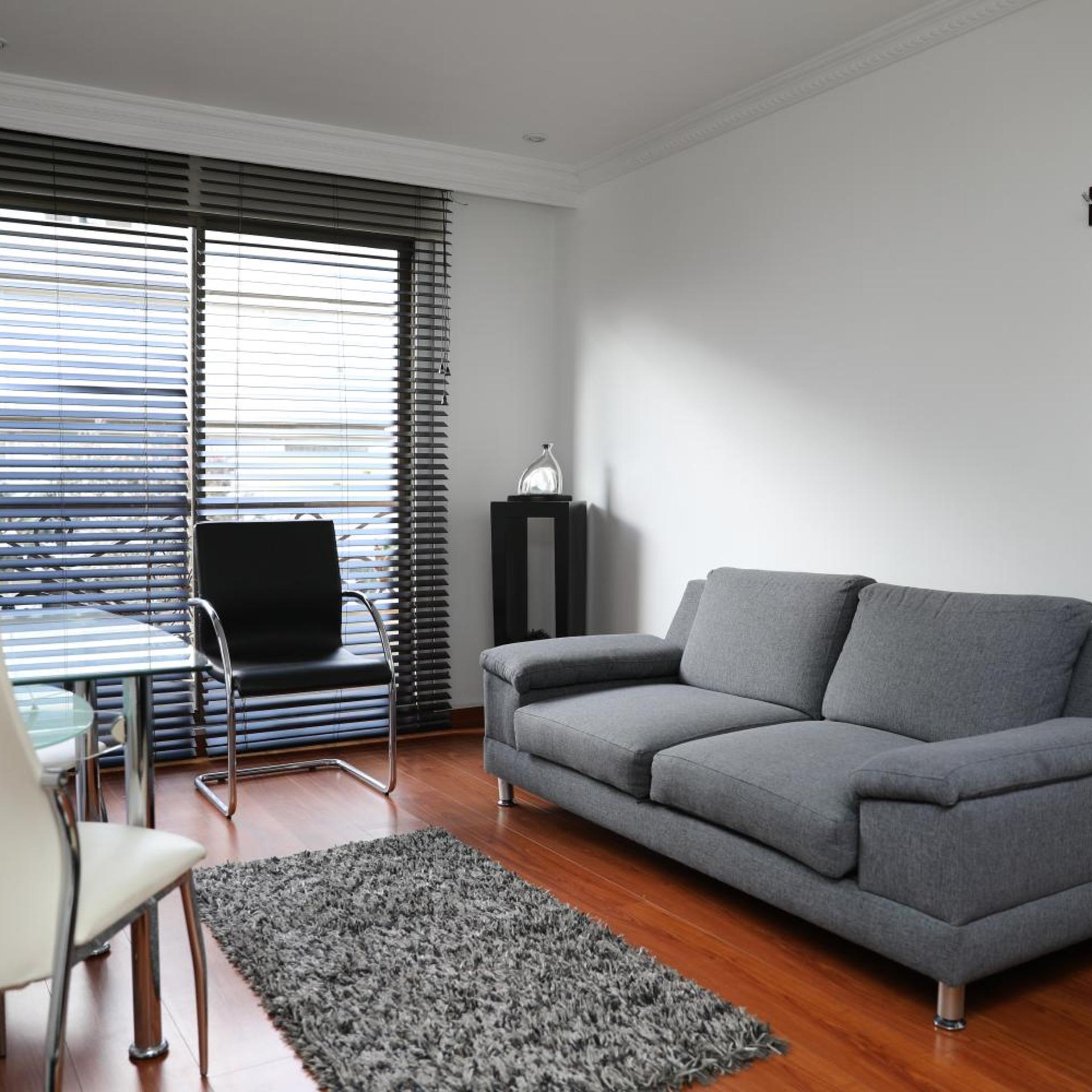 Suites 108 32/55
