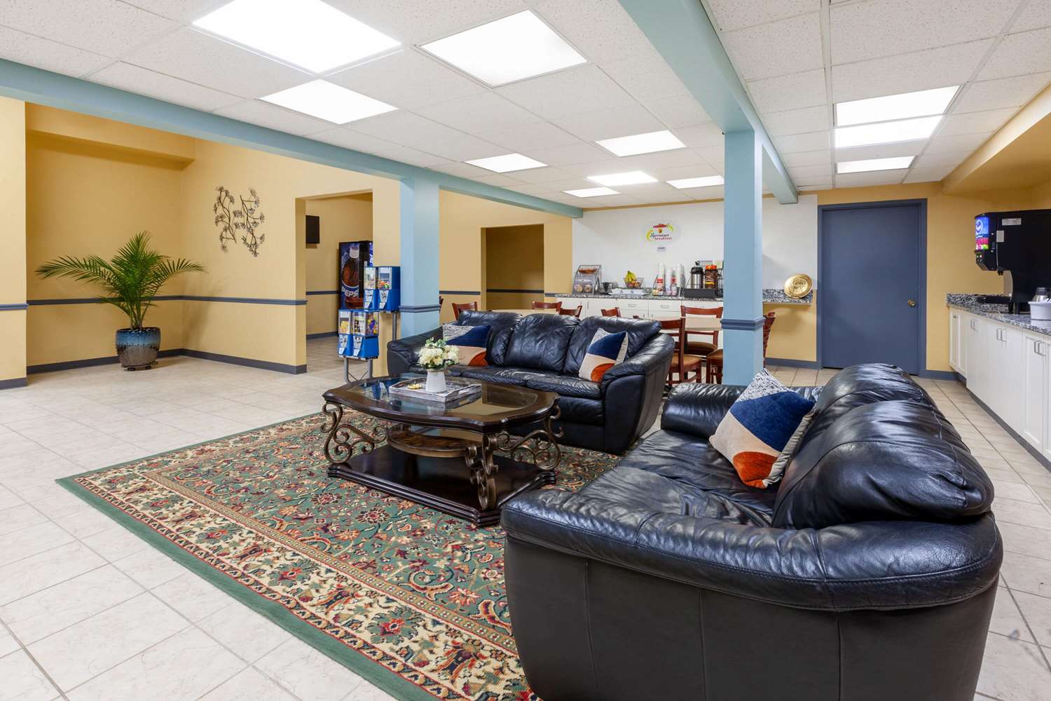 Super 8 By Wyndham Newcomerstown 13/22