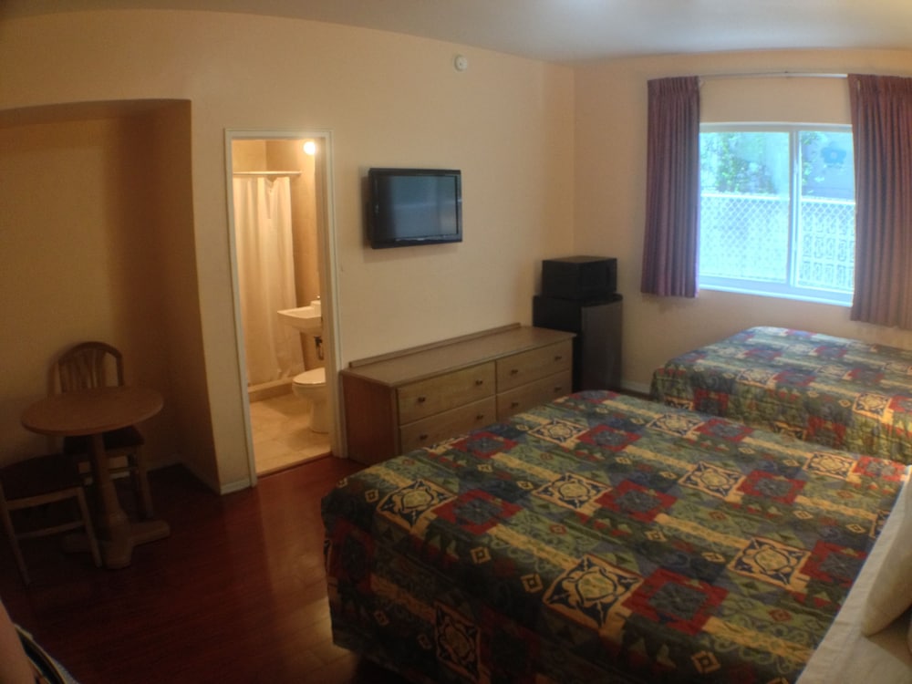 Parisian Hotel South Beach 18/32