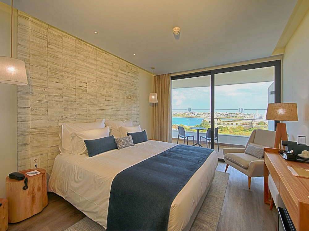 Jupiter Marina 22/66