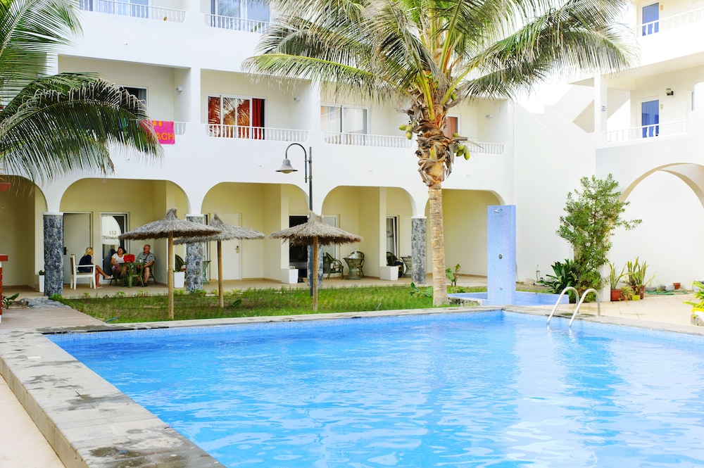 Ouril Hotel Pontao 36/39