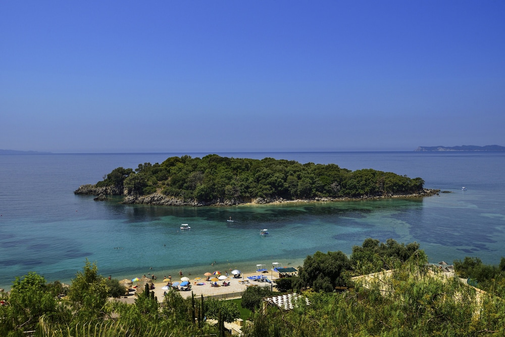 Prima Vista Beachfront Boutique Hotel 47/60