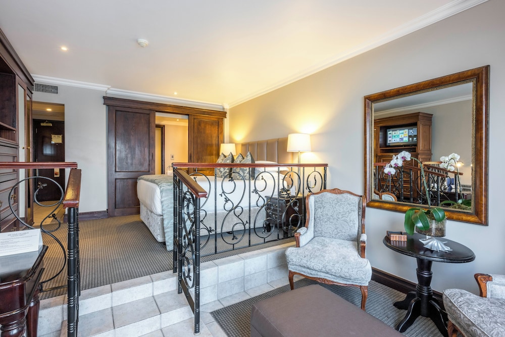 Beverly Hills Hotel 4/50