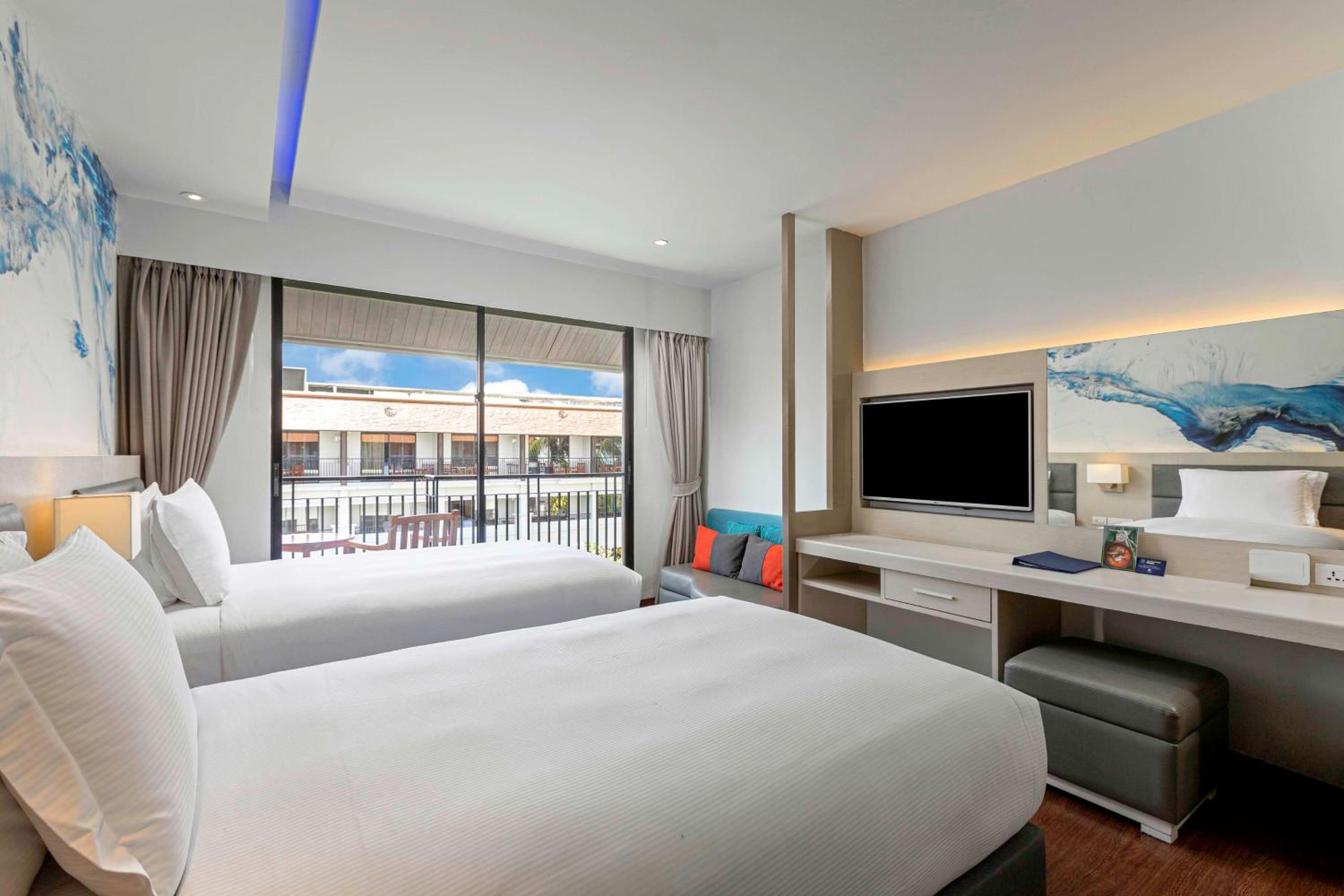 Room, Twin Beds, Balcony