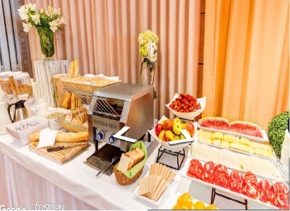 Mcc Mazurkas Conference Centre Hotel 40/50