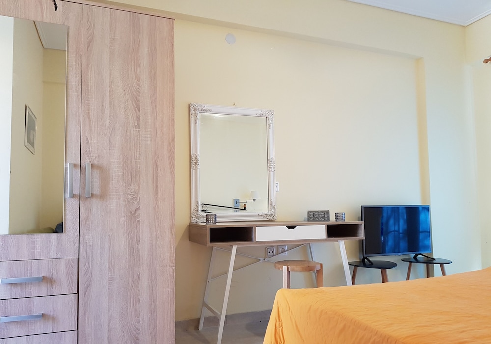 Nefeli Wind Club 24/50