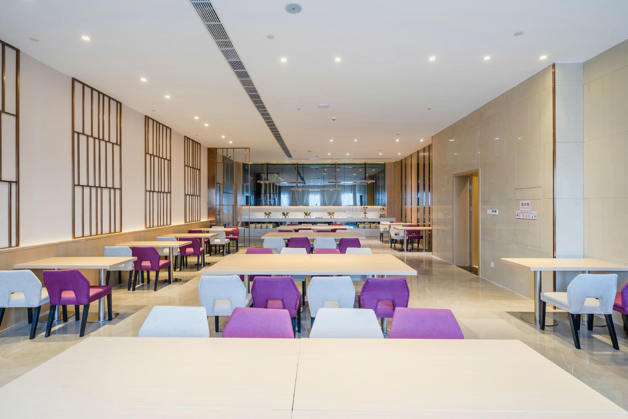 Lavande Hotel (Chongzhou Wanda Plaza) 38/51