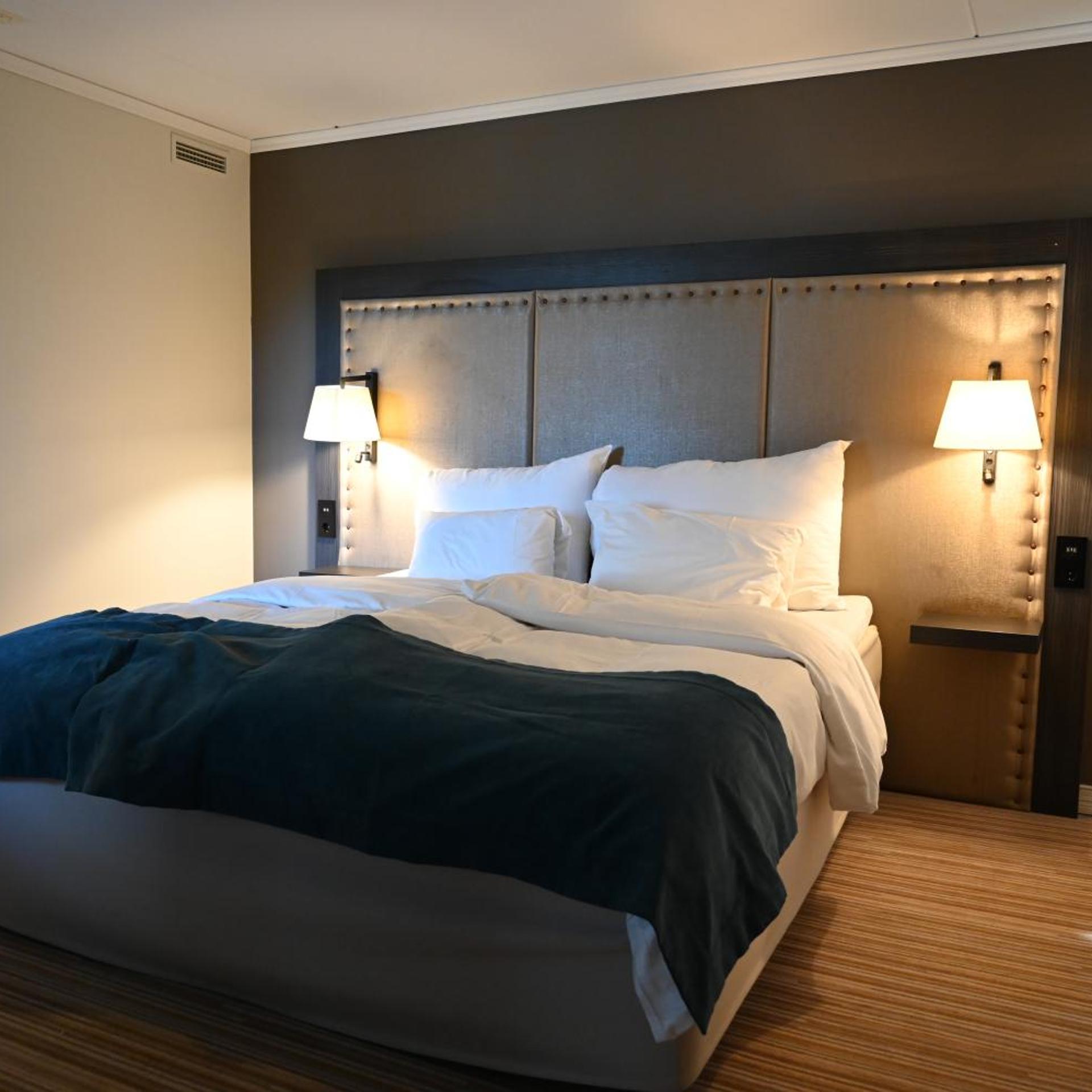 Superior, King Bed