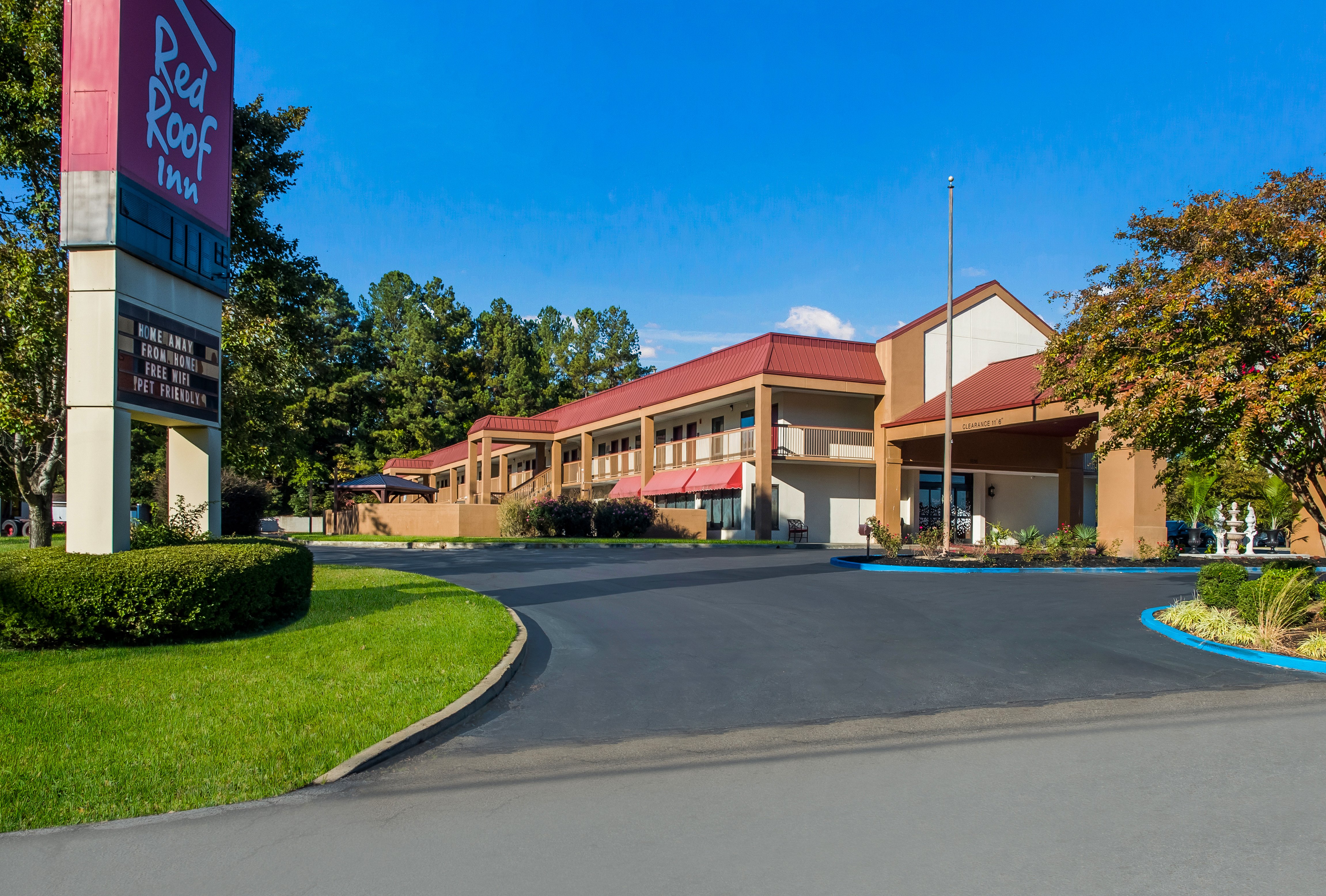 Red Roof Inn Tupelo 43/44