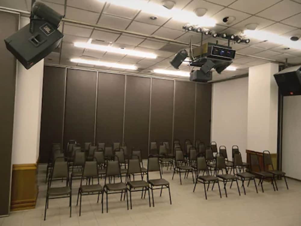 Hotel Enriquez 20/20