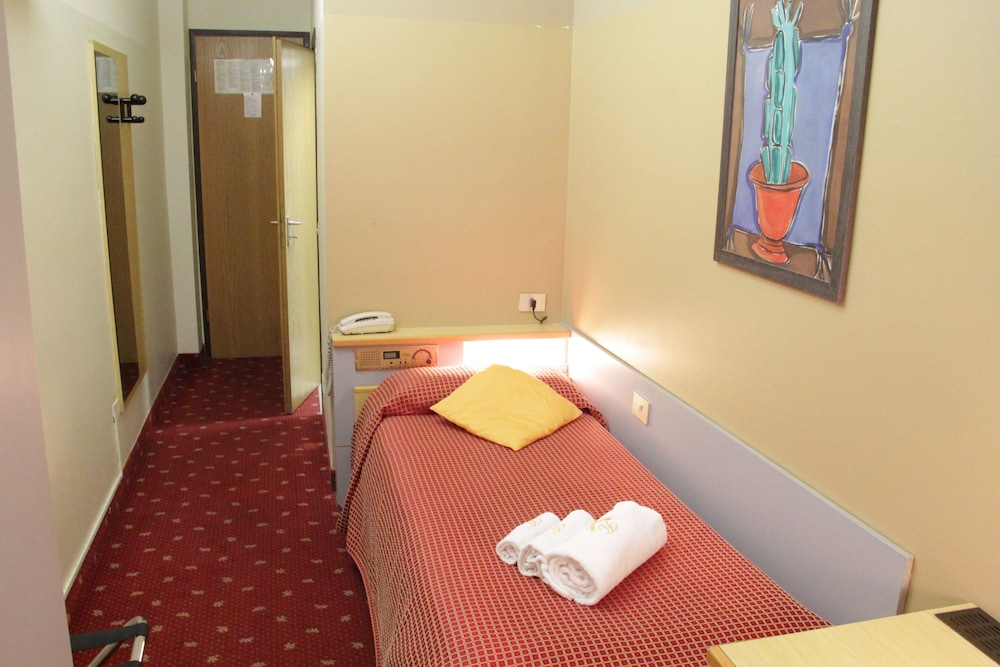Hotel Lugano 7/28