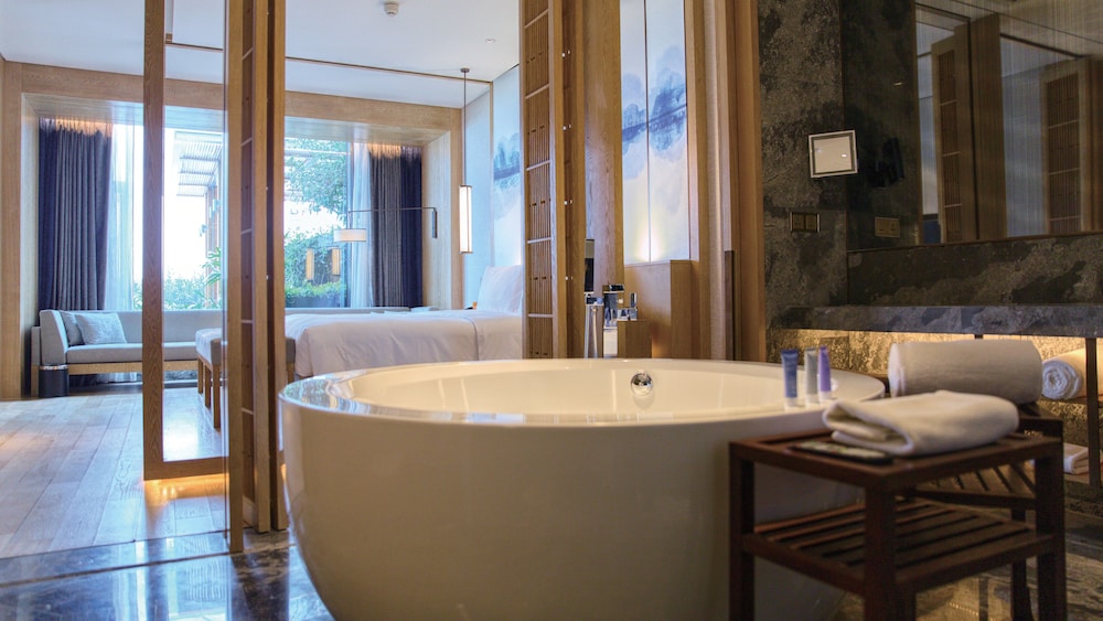 HOTEL INDIGO DALI ERHAI 54/83
