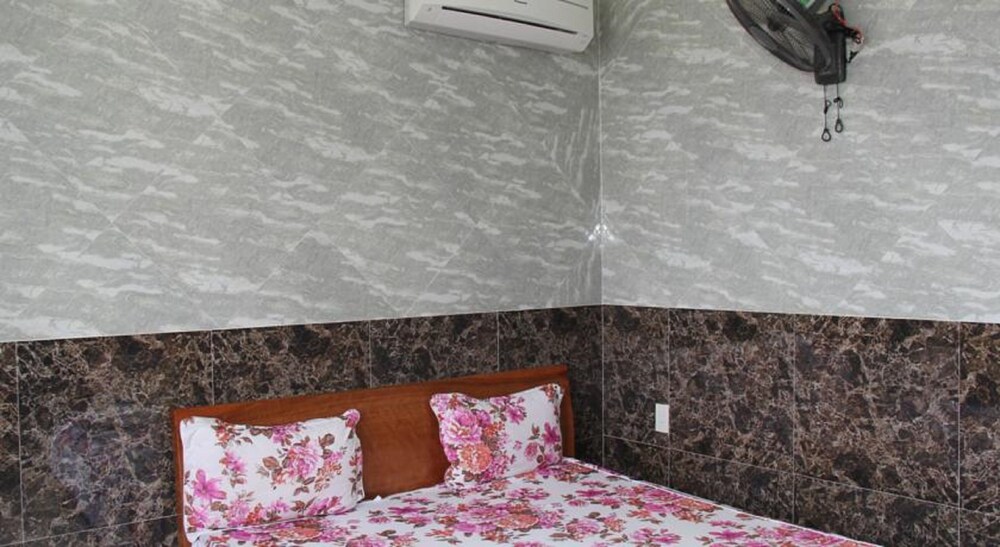 Yen Vy Hotel 35/56