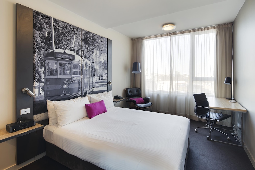 Mercure Melbourne Therry Street 14/42