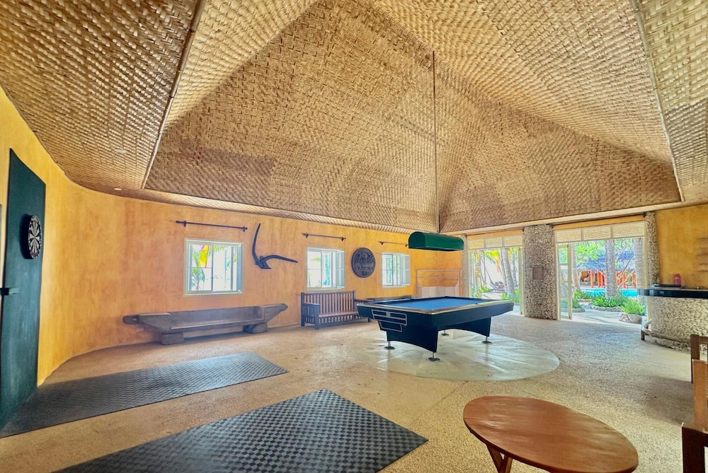Coco Grove Beach Resort 8/50