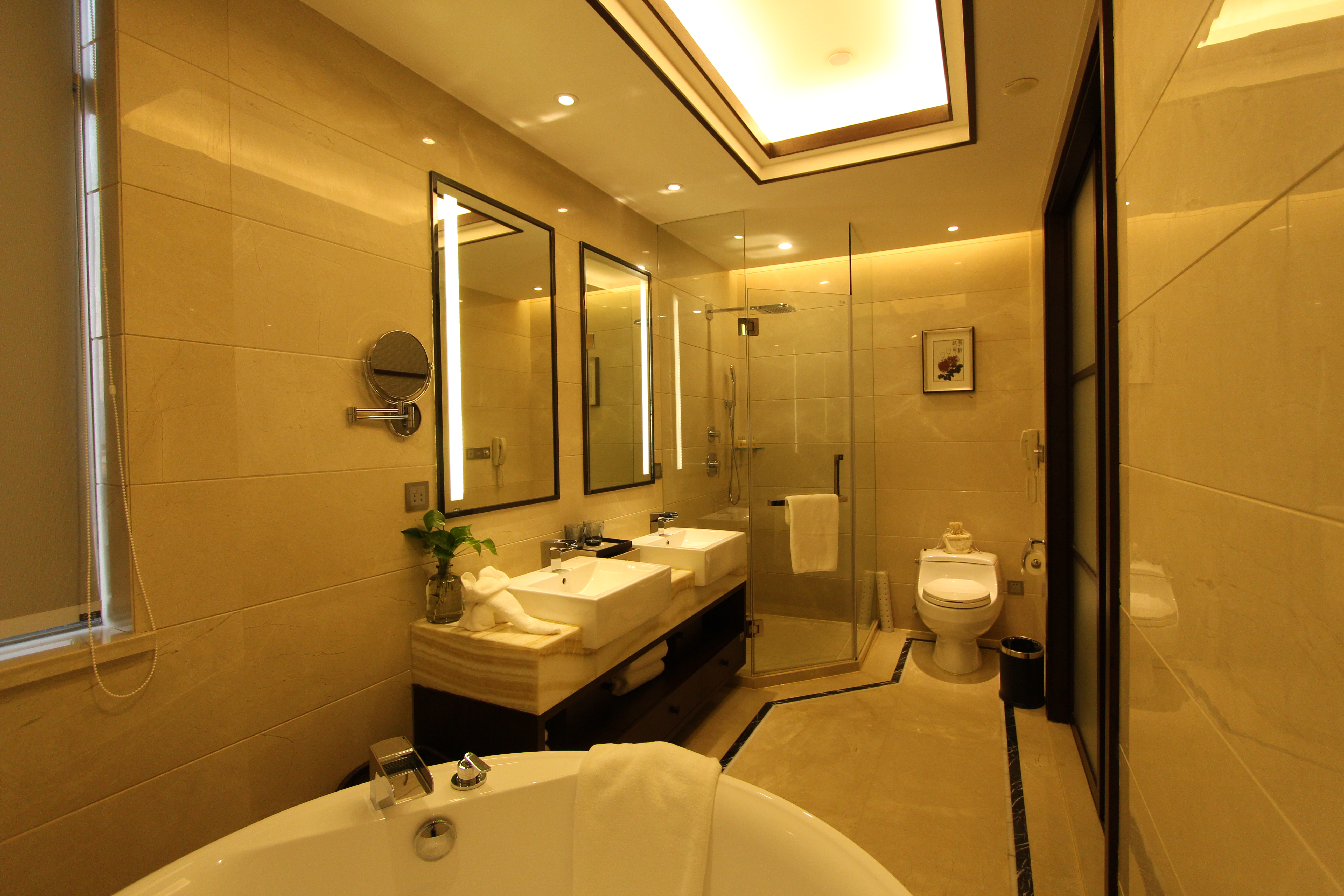 Kingdom Hotel Yiwu 52/55