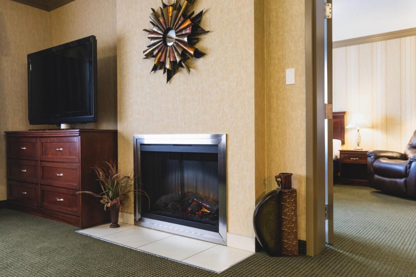 Redwood Inn Suites Grande Prairie 9/61