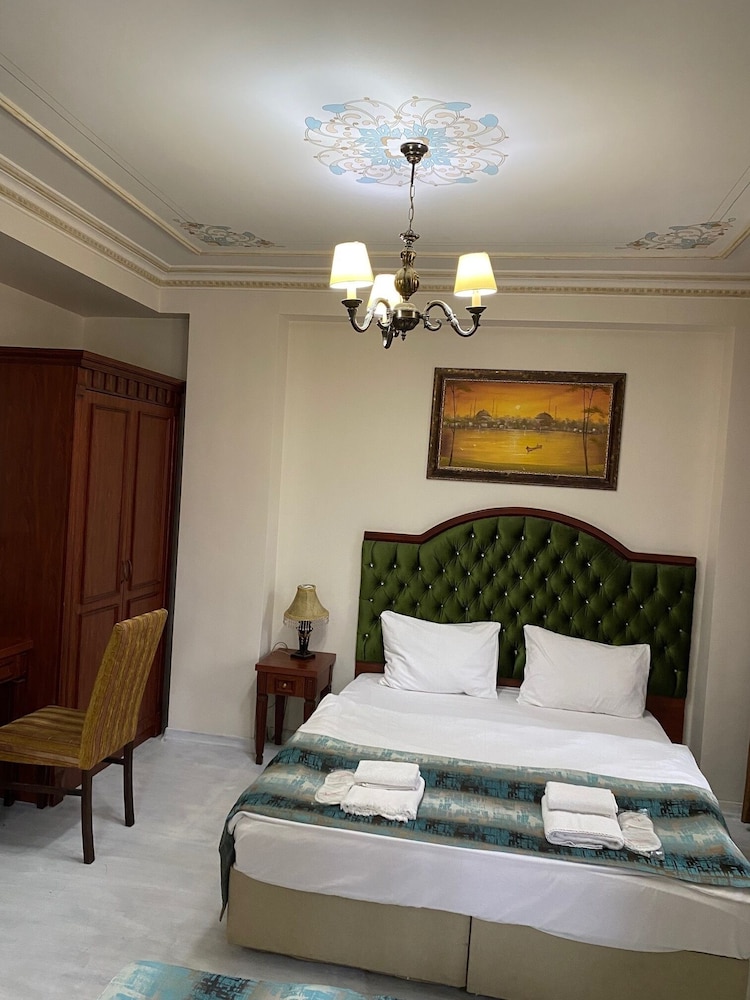 Atam Suites Apart 10/50
